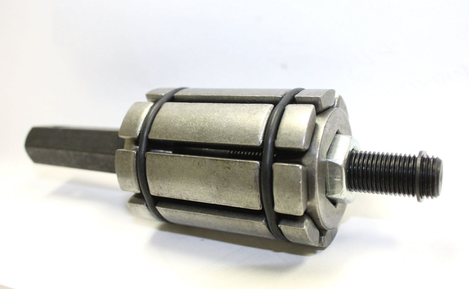 1-1/2" to 2-1/2" &acirc;��Tail Pipe Expander Exhaust Muffler Spreader Tool