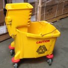 COMMERCIAL RESTAURANT HALL FLOOR CLEANING MOP TROLLEY WATER BUCKET W/ WRINGER