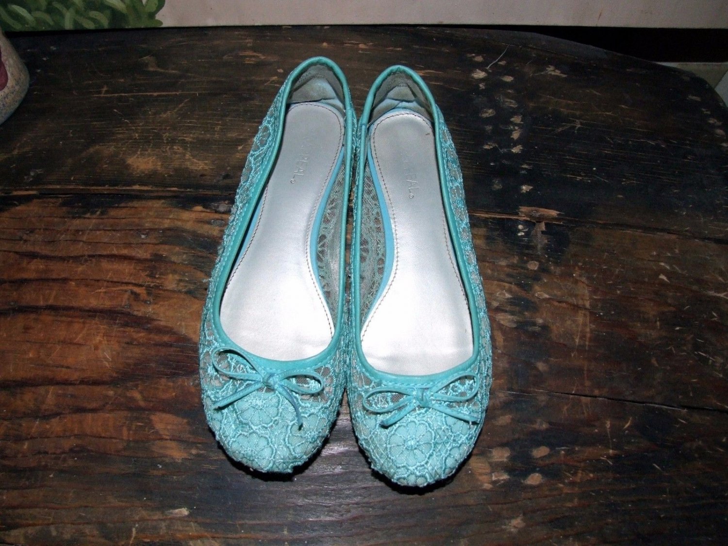 aqua ballet flats