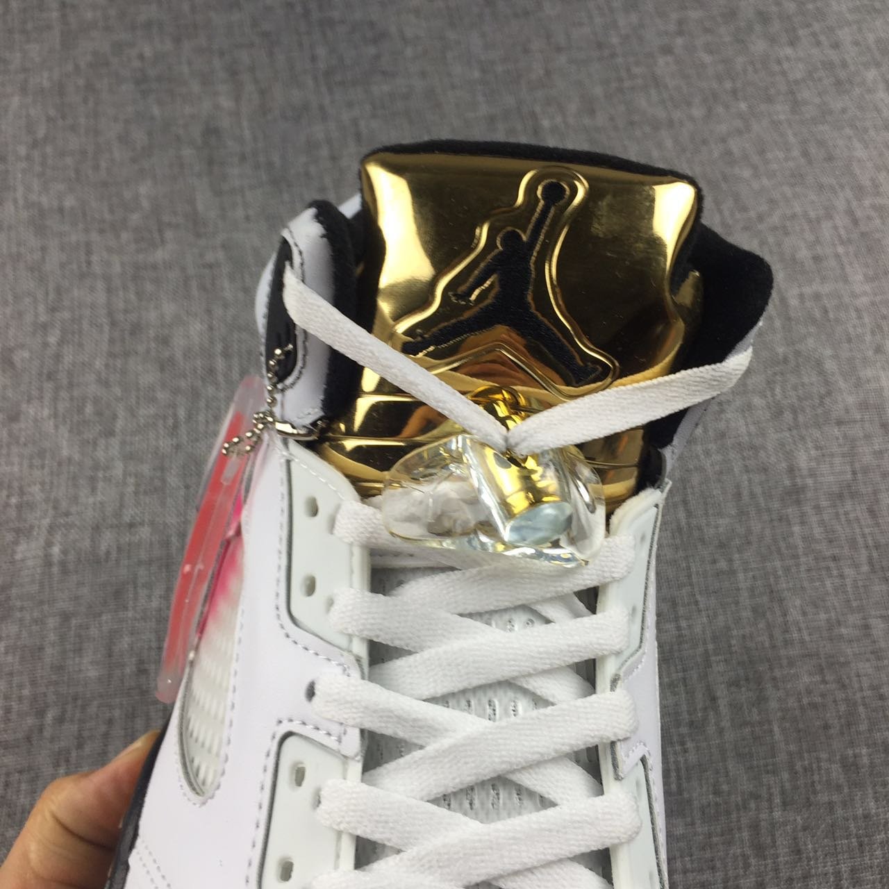 aj1 gold medal