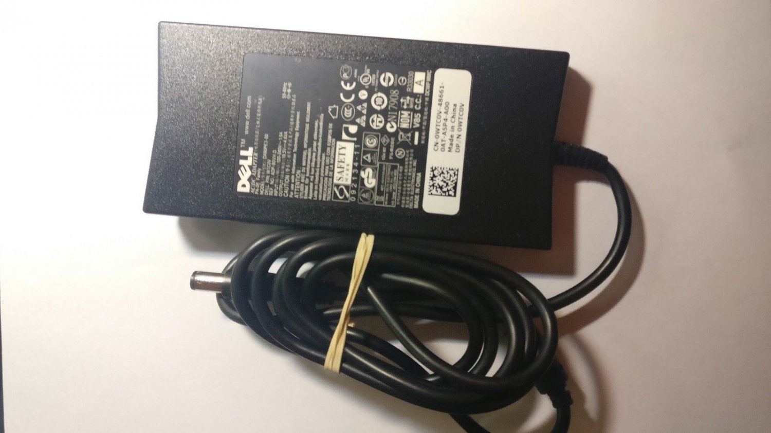 Genuine Dell 90W AC Power Adapter Charger Compatible DA90PE3-00