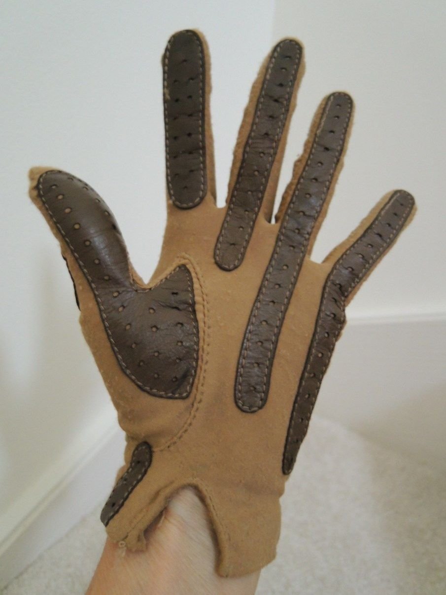 Ladies Golf Glove Isotoner One Size Left Hand Archery All Sports Glove