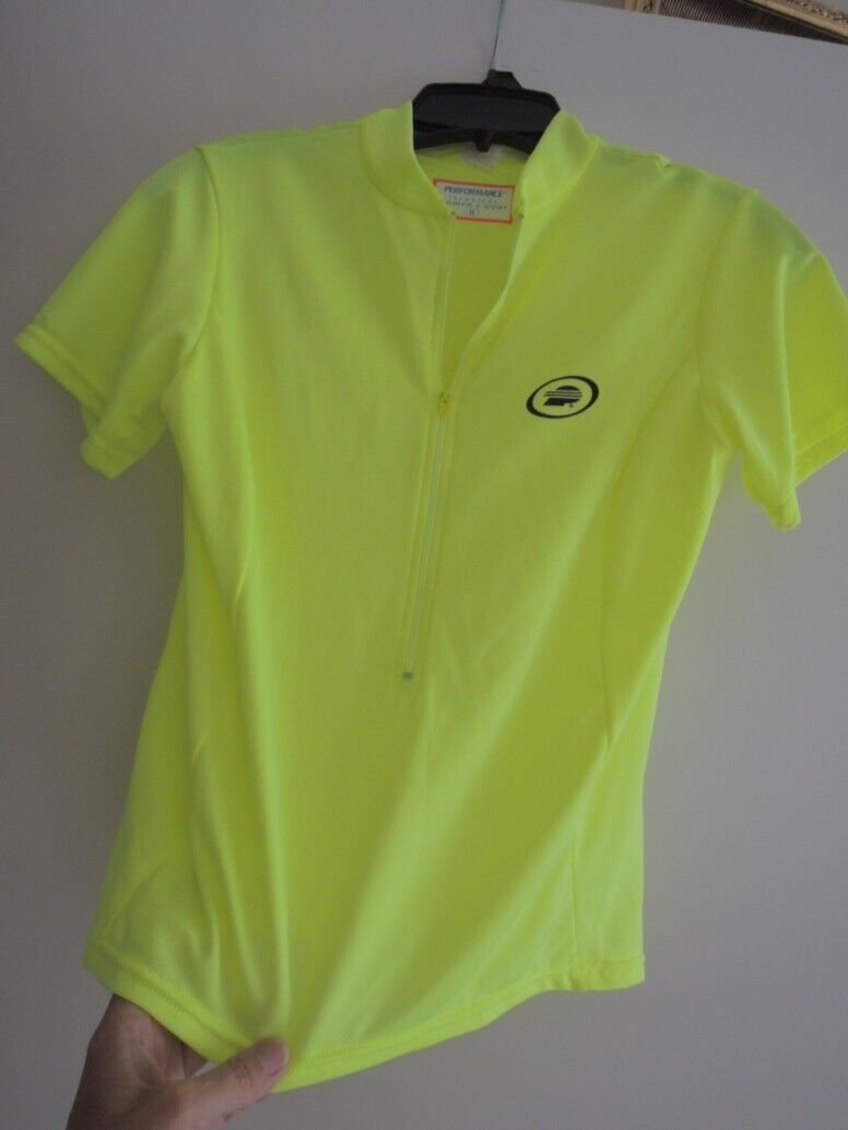 Ladies Athletic Top Size M Performance Technical Womens Wear All Sport Shirt NEW