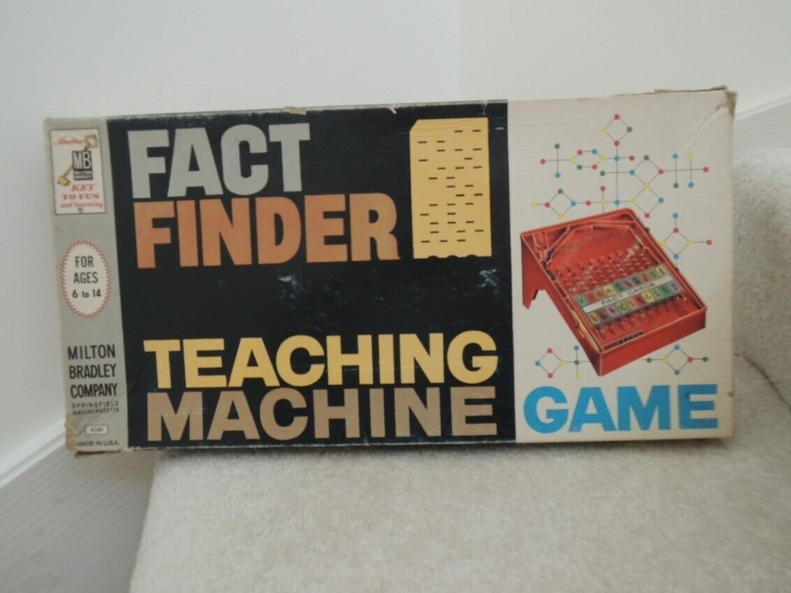 FACT FINDER TEACHING MACHINE GAME MB BOARD GAME 1962