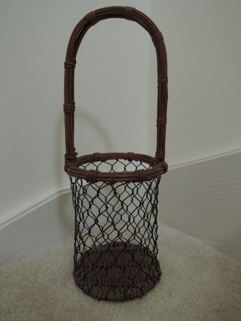 Wine Bottle Carrier Caddy Holder - Wicker + Wire Liquor Bottle Basket w/Handle