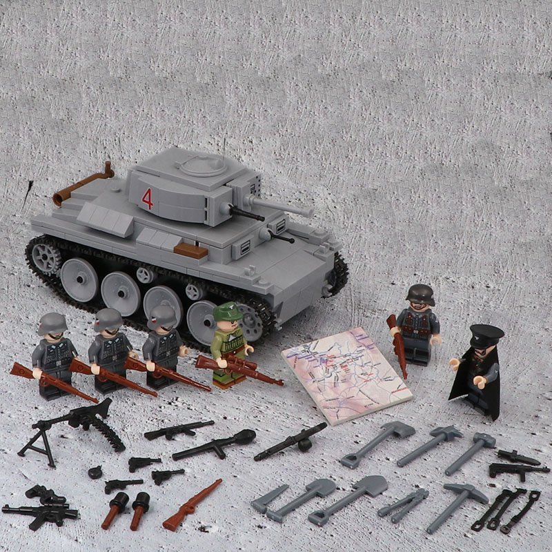 German WW2 Tank LT-38 Tank Minifigures