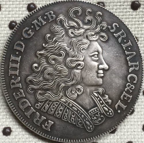 1695 German Thaler - Friedrich III 2/3 Thaler coins COPY 38mm