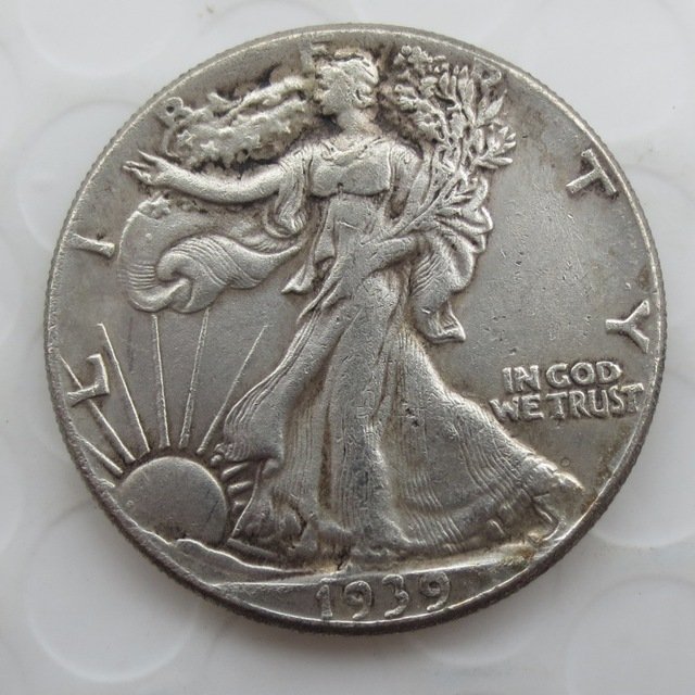 1939-p Walking Liberty Half Dollar COIN COPY