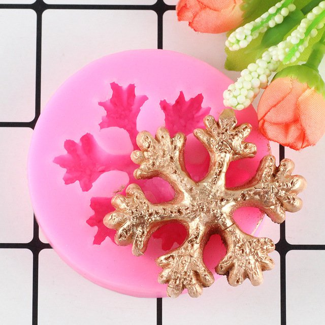 1 Pcs 3D Christmas Snowflake Shape Silicone Molds Fondant Chocolate Cookie Mold