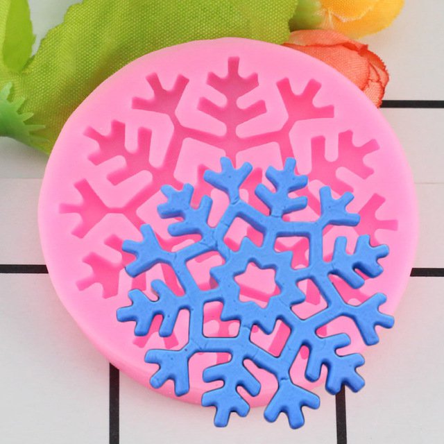 1 Pcs Christmas Snowflake Lace Silicone Mould Cookie Fondant Mold 3D Craft Cake Mould