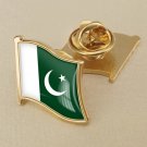 1Pcs Pakistan Flag Waving Brooches Lapel Pins