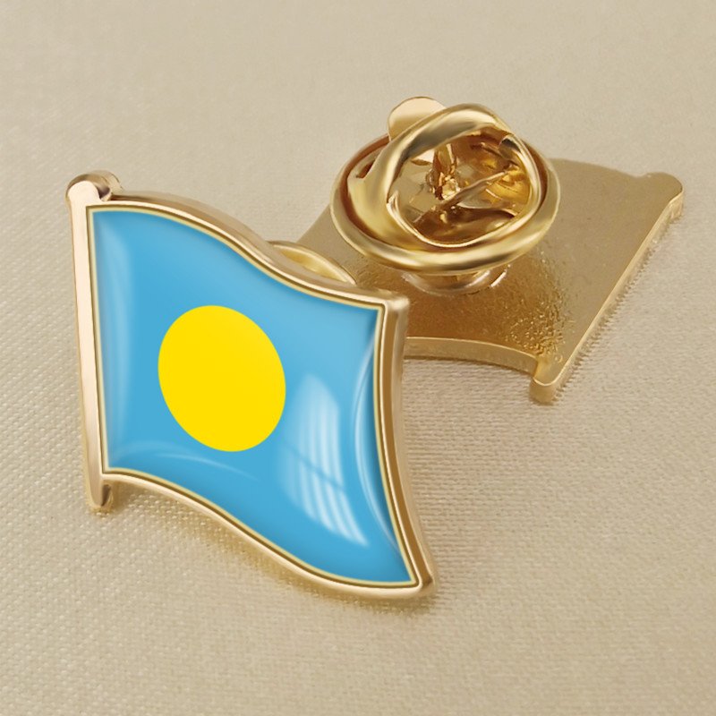 1Pcs Palau Flag Waving Brooches Lapel Pins