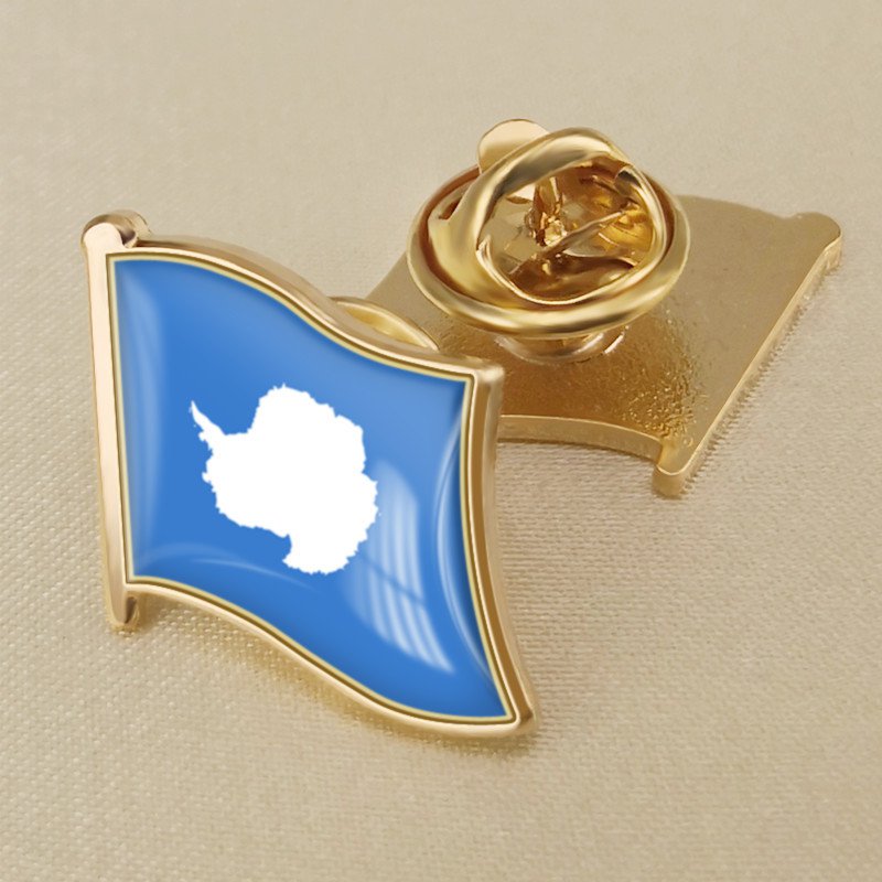 1Pcs Antarctica Flag Waving Brooches Lapel Pins