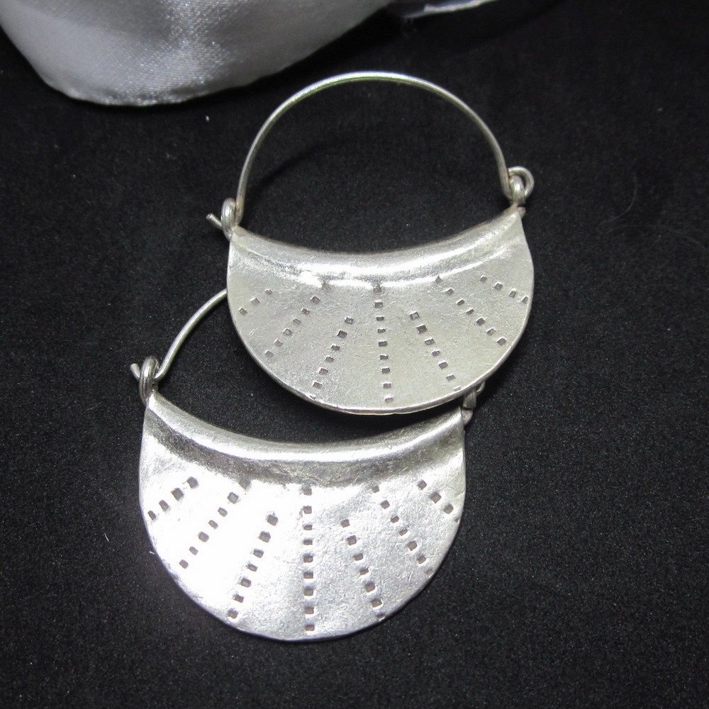 Hill Tribe Fine Sterling Silver Earrings Moon curve Tribal Dots Huggie Hoops