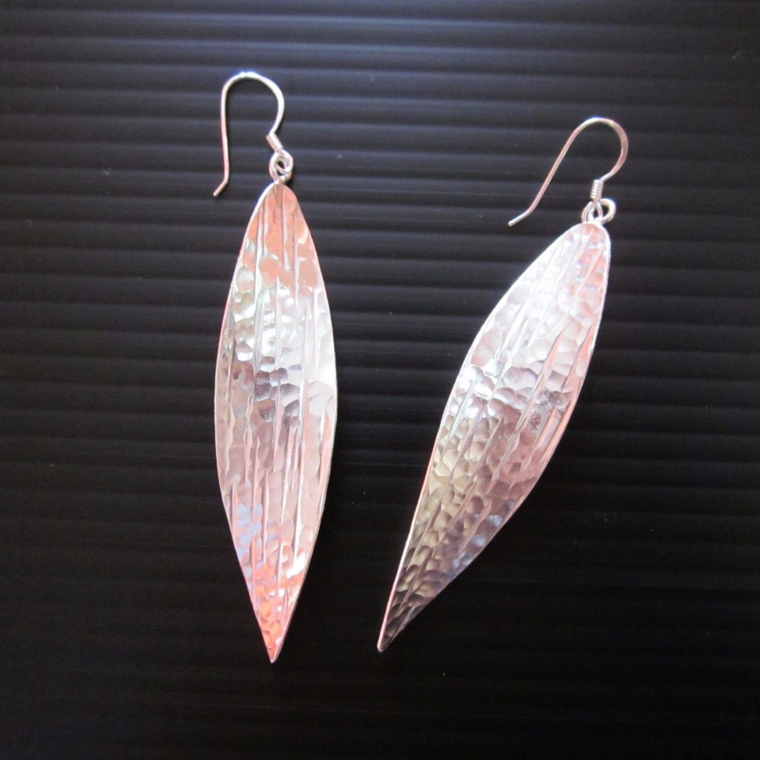 Hill Tribe Fine Sterling Silver Hammered Long Leaf Fashion Earrings Orecchini