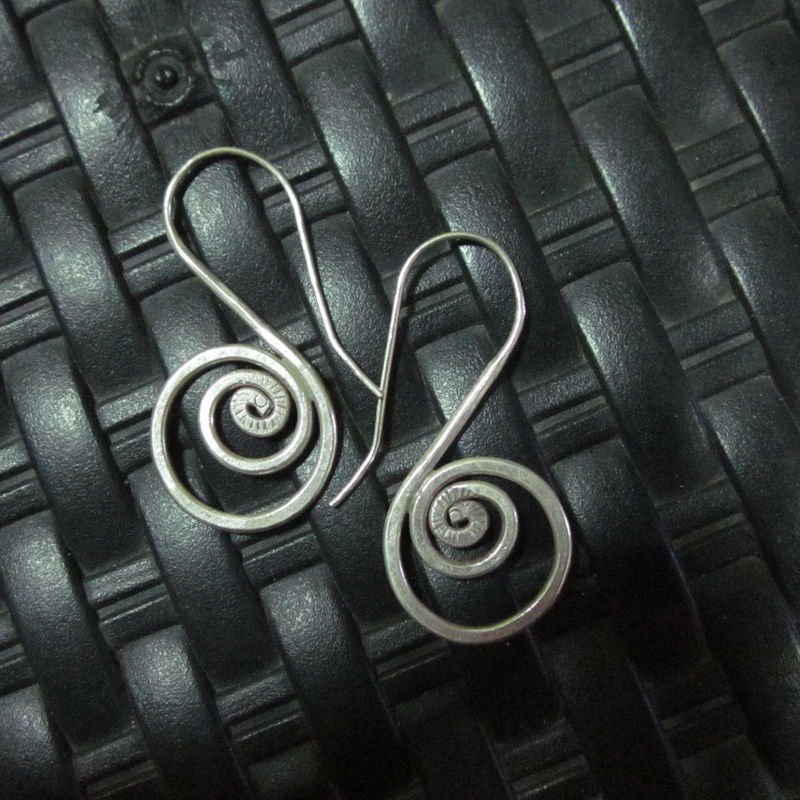 Earrings Hill Tribe Fine Silver Round Spiral Bridal Theme er016