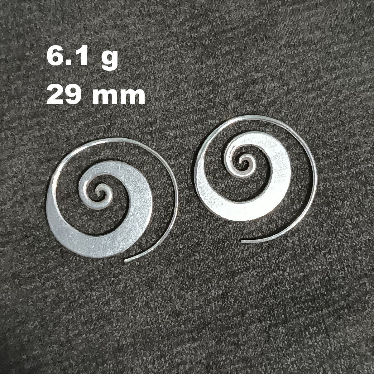 FINE SILVER EARRINGS VINTAGE CRAFT DANGLE ARTISAN 6g FILIGREE ROUND #E010