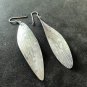 FINE SILVER EARRINGS VINTAGE CRAFT DANGLE ARTISAN 8g SCRATCH LONG CHIP #E002