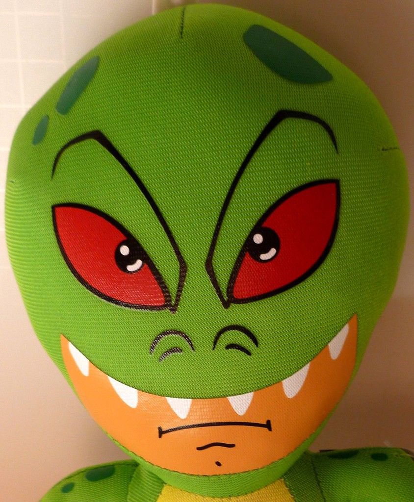 Lucha Libre Extremo Plush: The Dragon! Aurora!