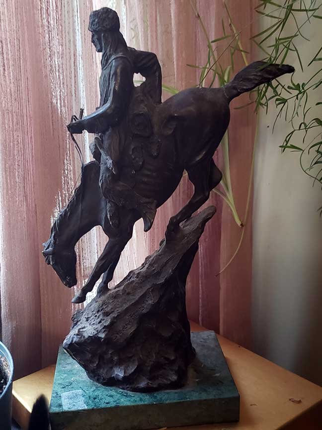 REMINGTON Mountain Man bronze statue