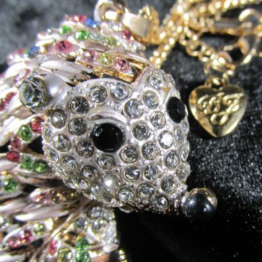 White Hedgehog Pendant [JWL_NBJWH]