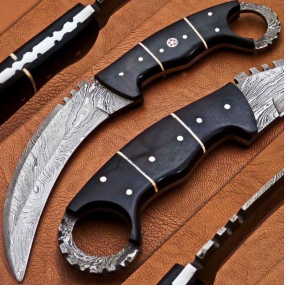 Handmade damascus hunting karambit knife Single edge with sheath)