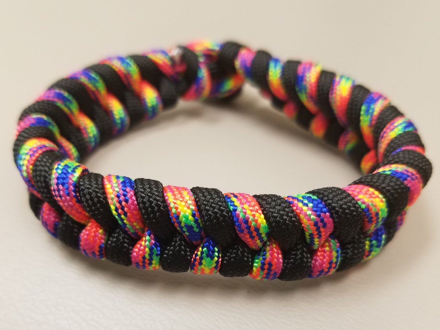 Large Paracord Fishtail Bracelet