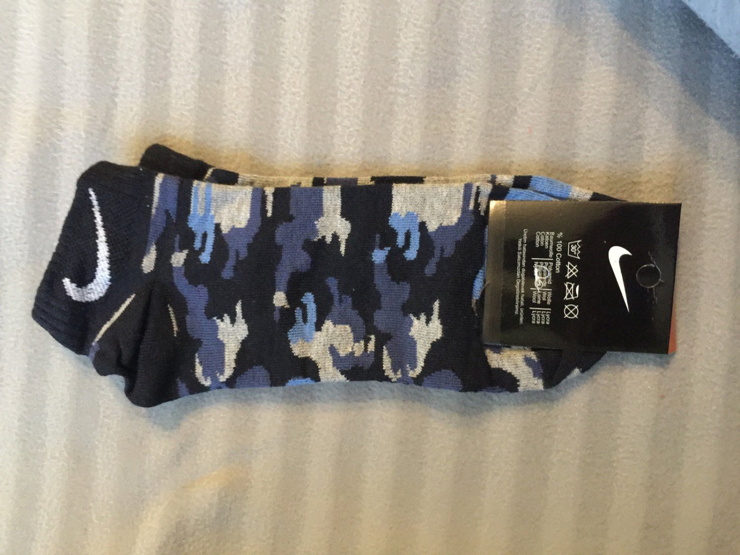 nike camo socks