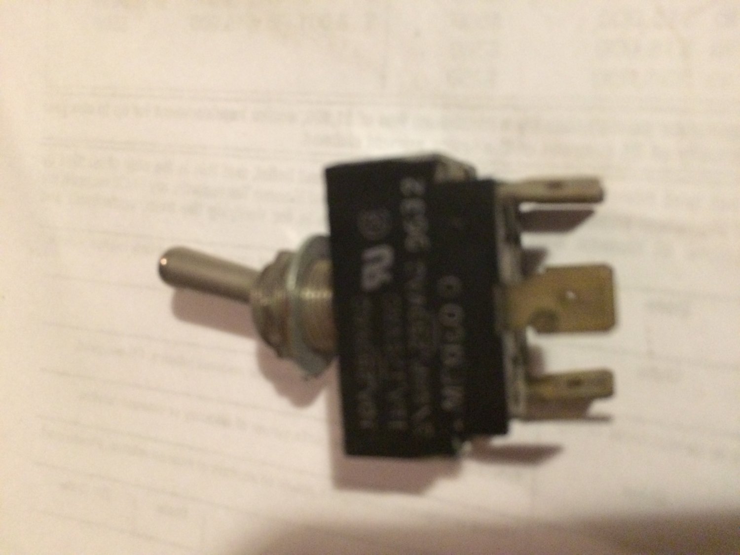 Carling Toggle switch 6 terminals Momentary