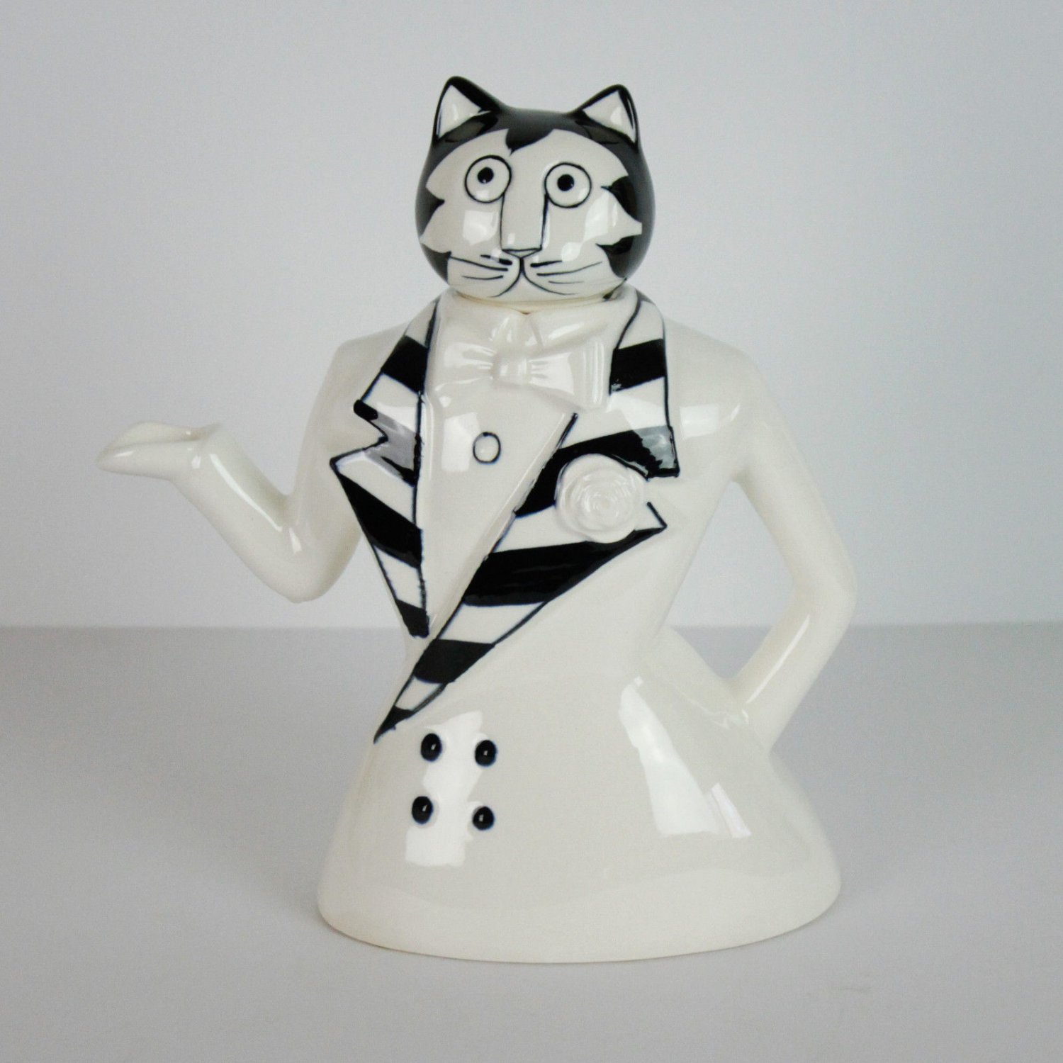 Vintage Ceramic Cat Teapot Tuxedo White Black