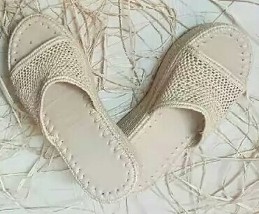 Moroccan hand braided wedges mules made of raffia