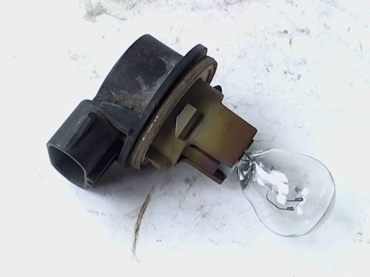 01 02 03 FORD F150 Tail Light Lamp Brake Light Bulb Socket F17B13411EB