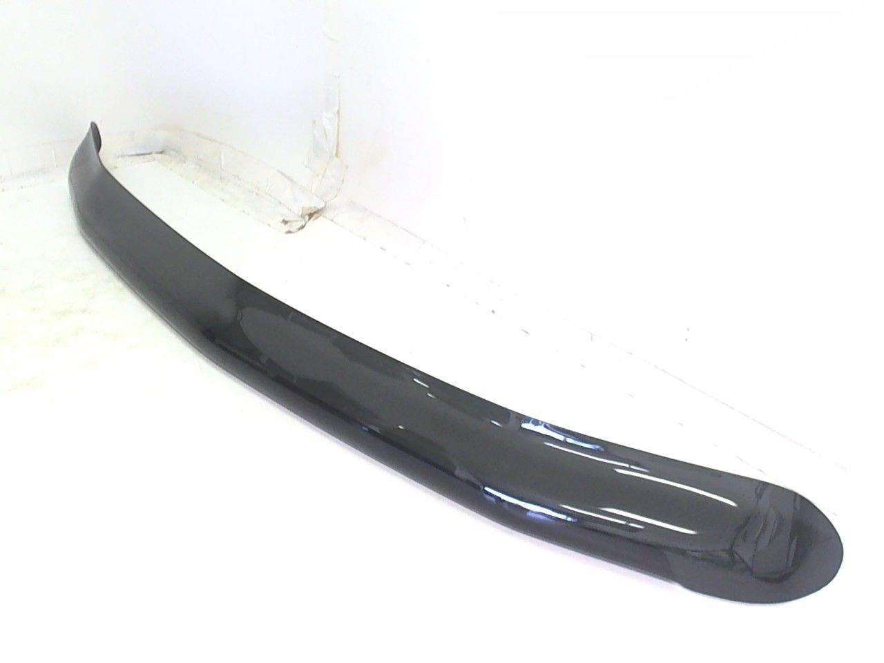 Lund Interceptor Wrap Around Hood Bug Stone Deflector For 91-96 Dodge Dakota NOS