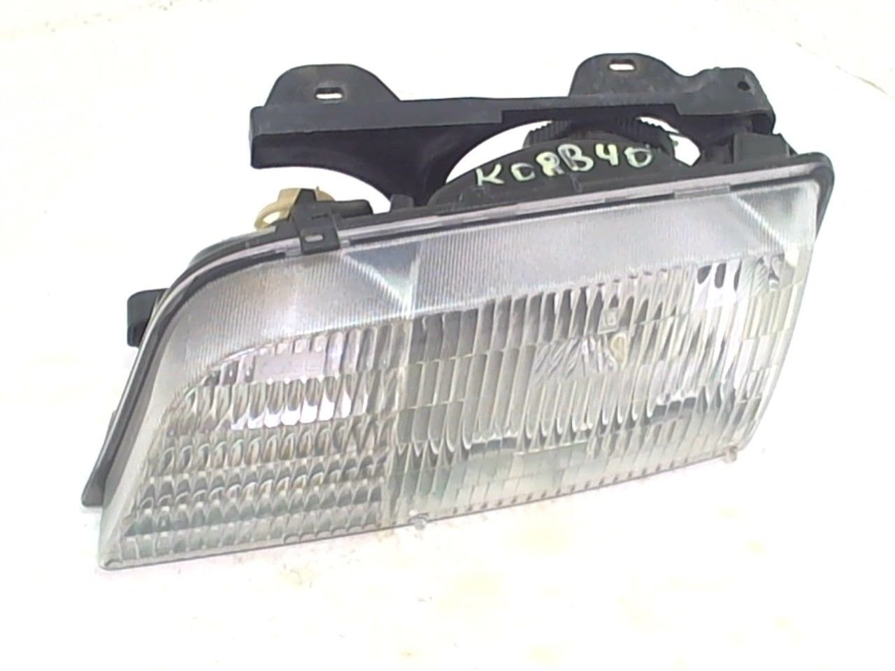 GM Drivers Side Headlight Lamp Buick Skylark 1996 1997 1998 OEM 16521587