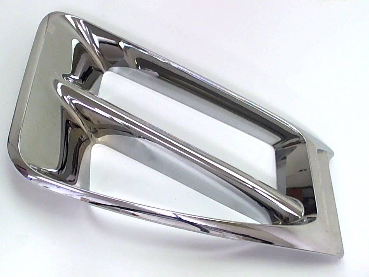 Left Chrome Air Exhaust Intake Accents for Honda Goldwing 2012 and later 45-1696