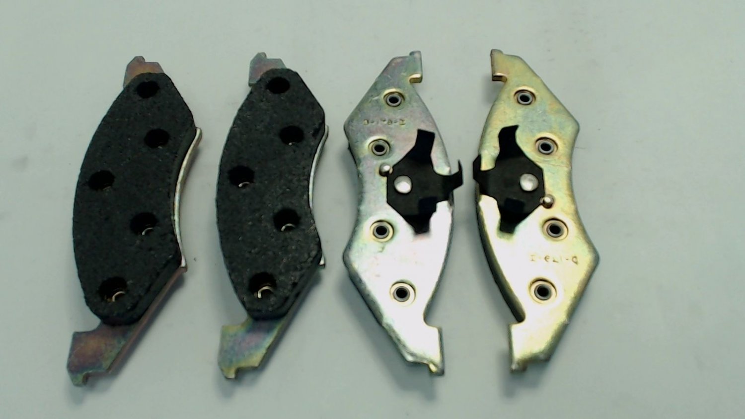 MD179 Front Disc Brake Pads For 1981-82 Ford Mercury EXP Lynx Escort LN7