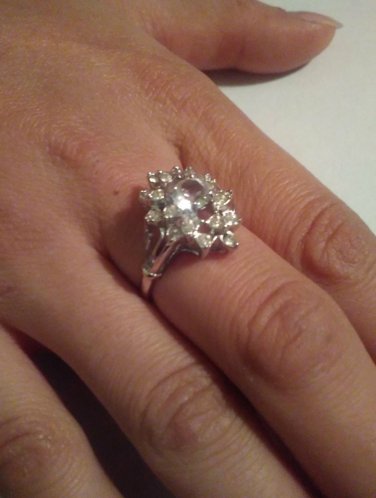 Vintage Uncas signed clear cluster Rhinestone Size 7.5 ladies cocktail ring