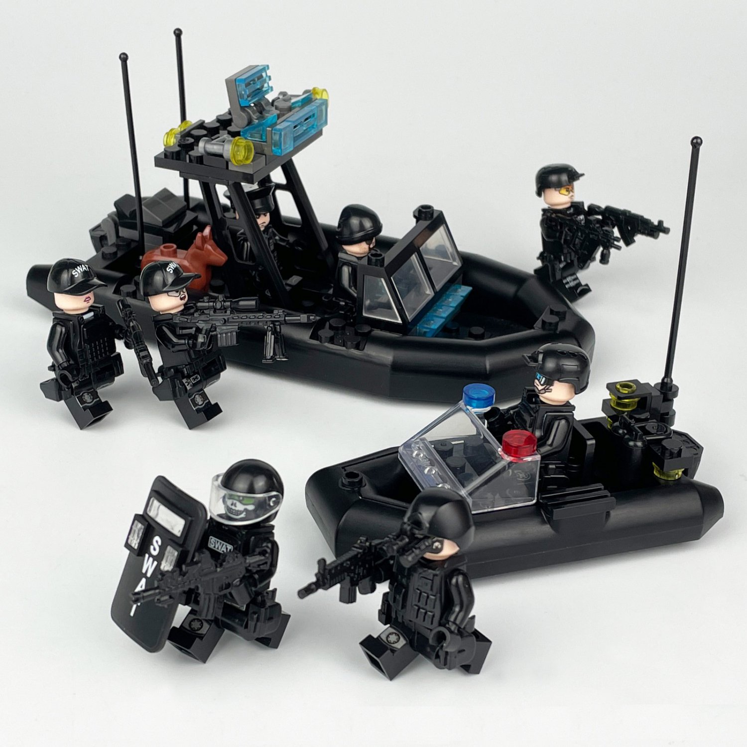 The US Coast Guard Speedboat Mnifigures City S.W.A.T. Sets
