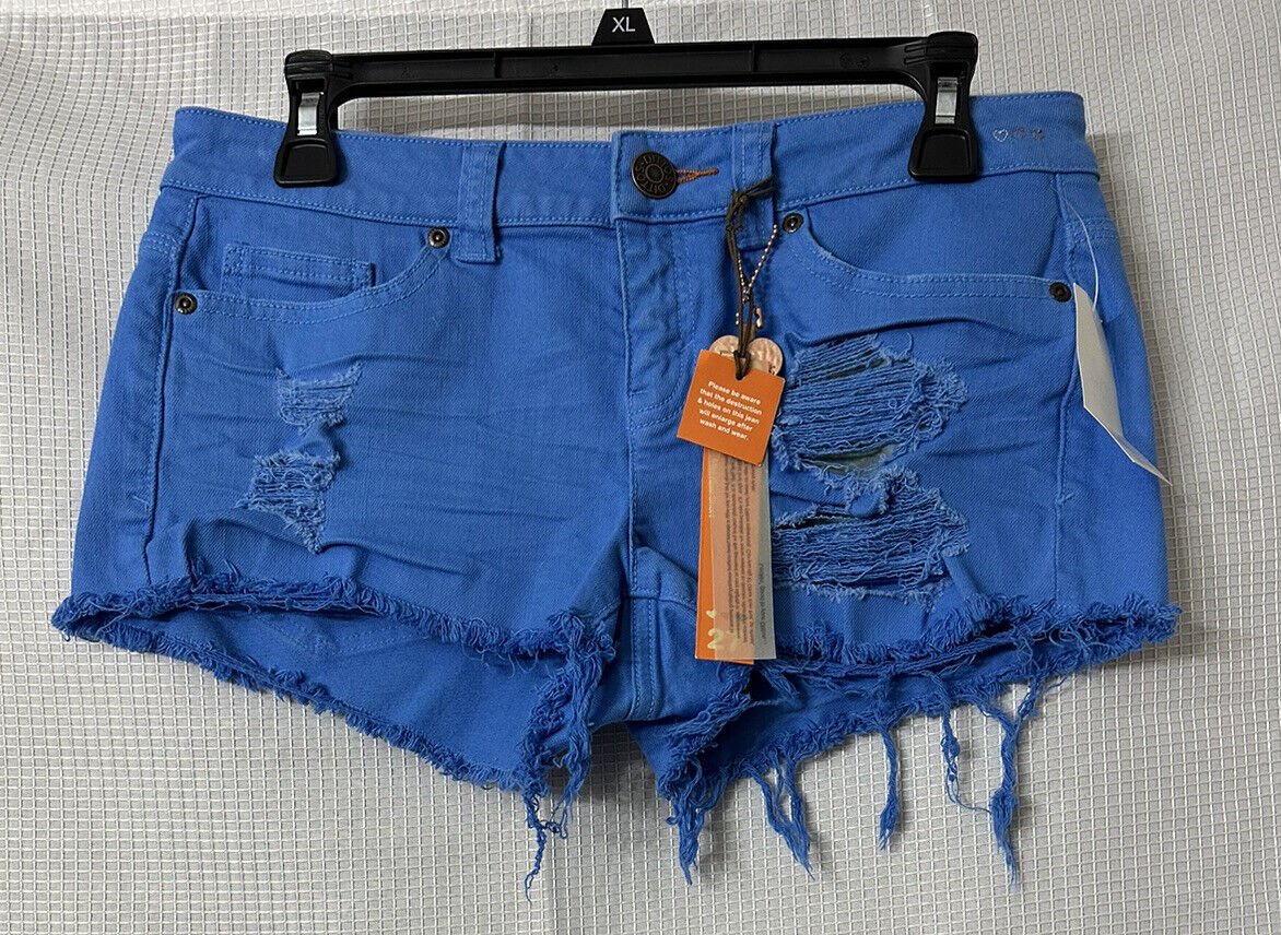 NWT Dittos Misty Mid Rise Womens Juniors Blue Destructed Jean Shorts Size 27