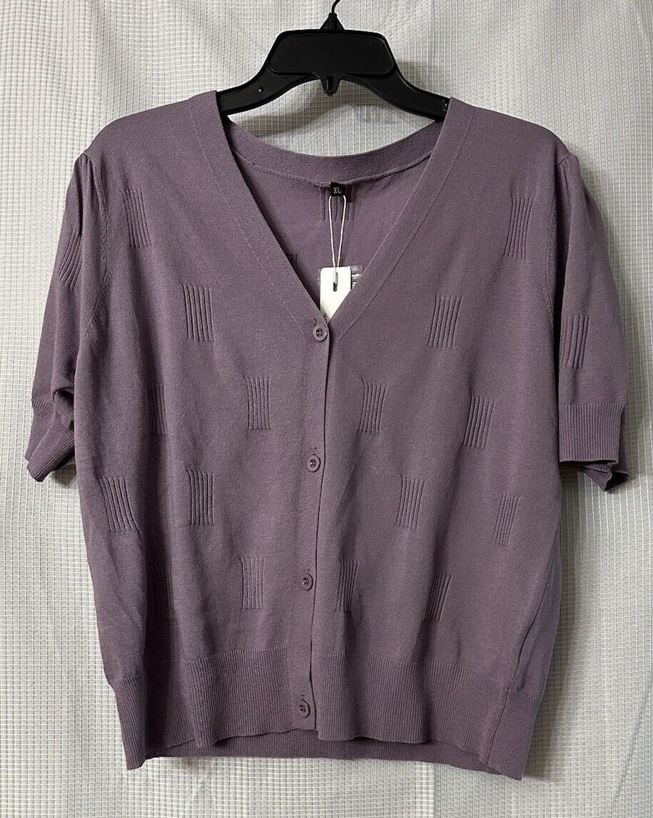 NWT Arach & Cloz Womens Short Sleeve Button Front Purple Sweater Top Size XL