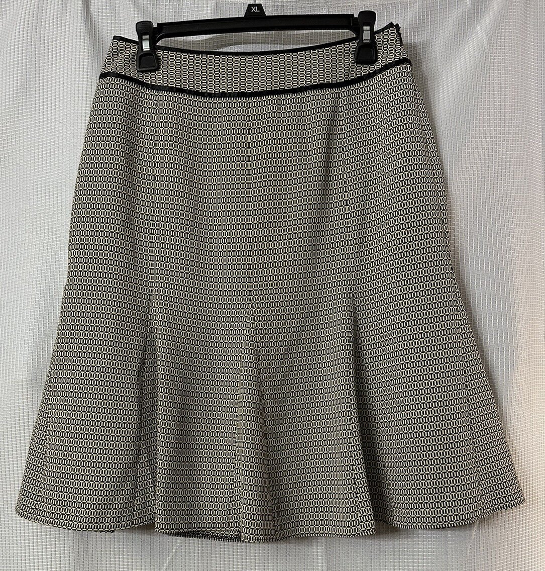 NWT Ann Taylor Loft Womens Cream Black Lined Skirt Size 6