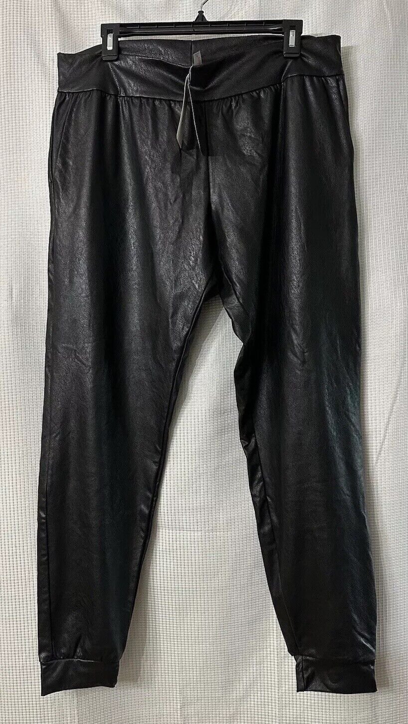 NWT Evereve Wear Commando Womens Stretch Black Faux Leather Jogger Pants Size XL