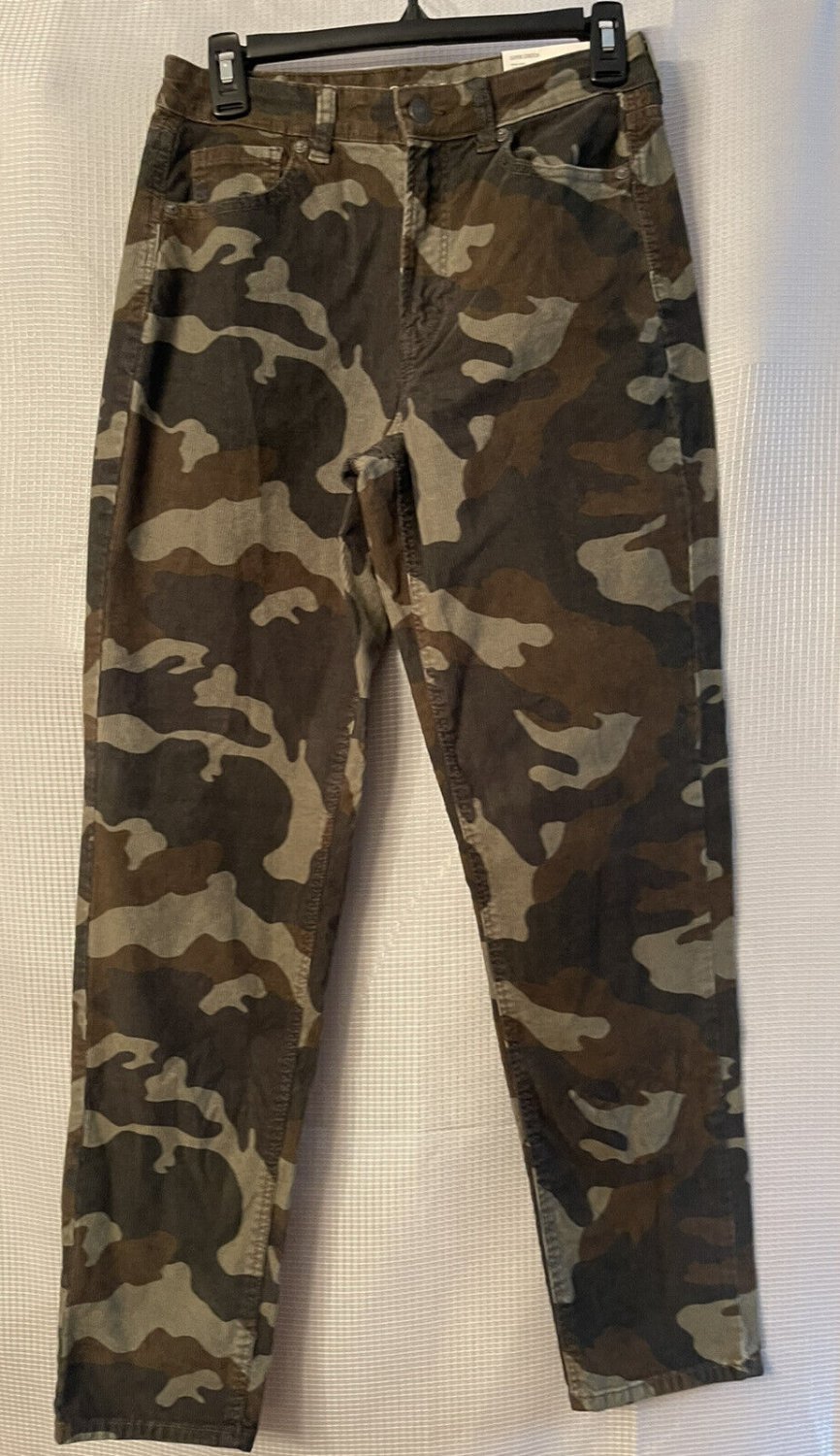 NWT American Eagle Mom Jean Super Stretch Camo High Rise Womens Jeans Size 4L