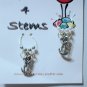 2 Valentine's Day Kissing Couple Wine Charms Markers