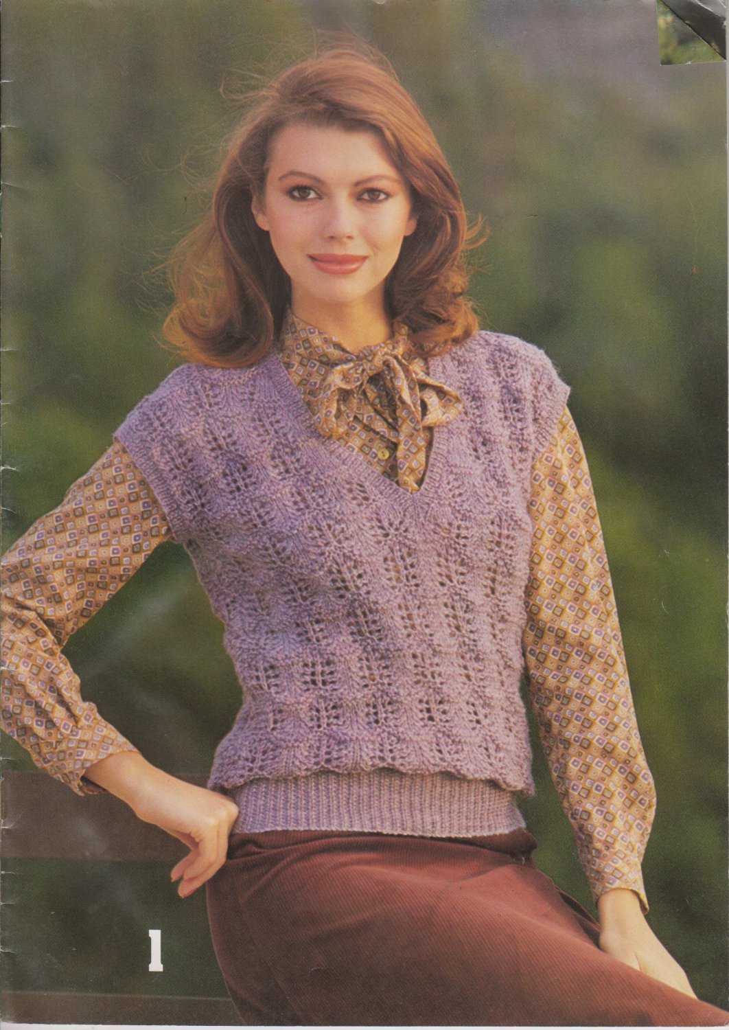 Patons Fiona For The Sheland Look 1980 Knitting Pattern Booklet #228