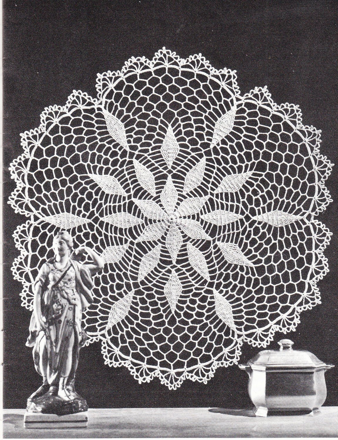 Coats And Clark S 1961 Crochet Pattern Book No 122 Doilies By Priscilla