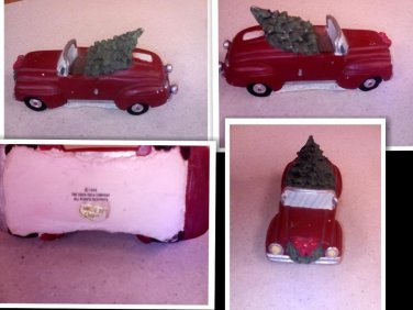 1996 -COCA COLA TOWN SQUARE ACCESSORY CONVERTIBLE WITH CHRISTMAS TREE #64337