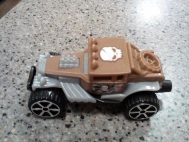 2014 HOT WHEELS MATTEL MCDONALDS BROWN JEEP SKULL FLAG L@@K!!