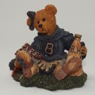 Boyds Bears 1995 Resin Figurine Bailey The Cheerleader # 2268 Edition # 39E/790 Boyds Bears 1995 Resin Figurine Bailey The Cheerleader # 2268 Edition # 39E/790