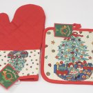Happy Holidays Christmas Tree With Toys Pot Holder & Oven Mitt Set, Revere Mills Inc NEW Happy Holidays Christmas Tree With Toys Pot Holder & Oven Mitt Set, Revere Mills Inc NEW